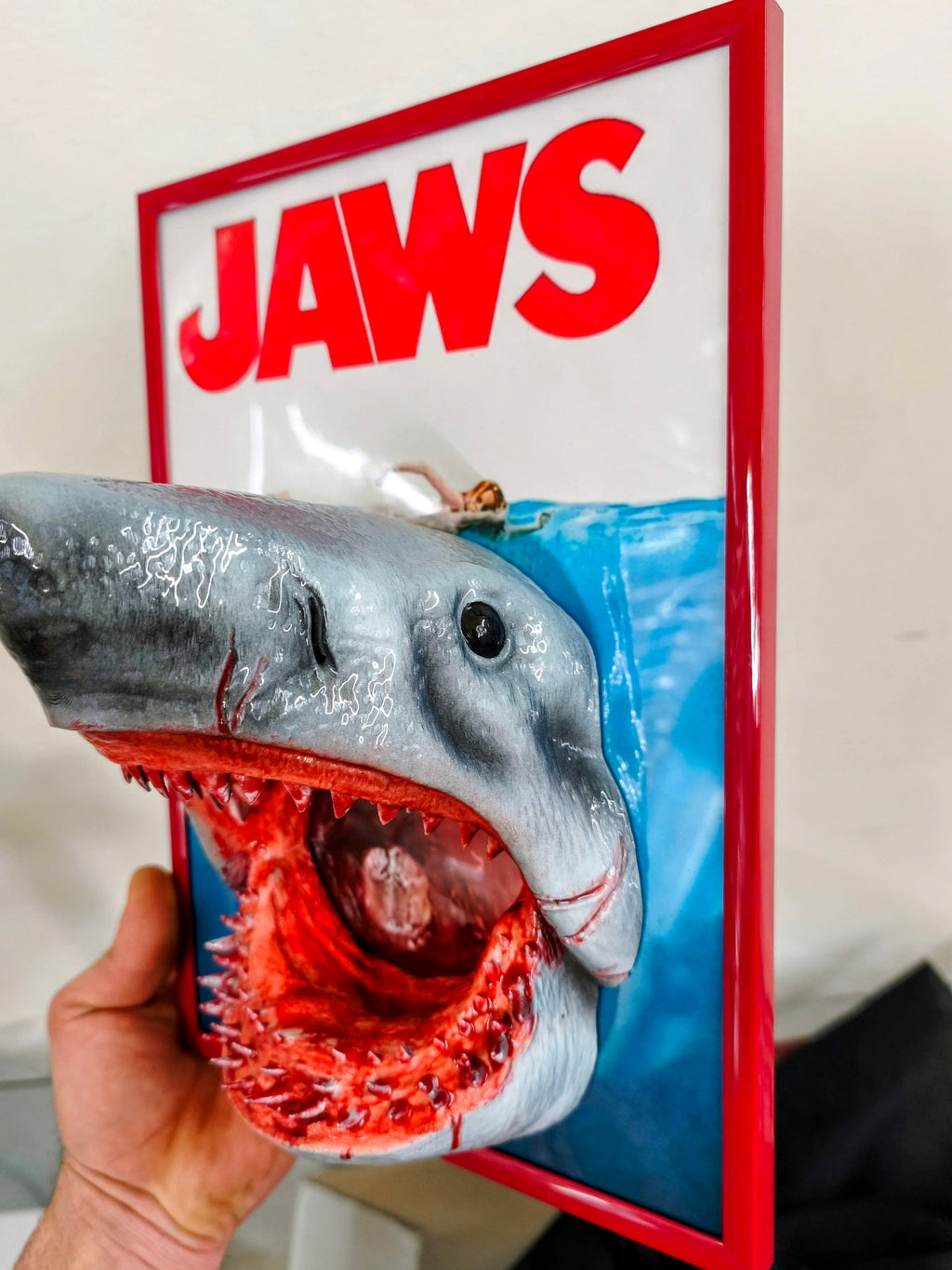 Nightmares in Frame - Shark Bite (Jaws) — Dettaglio pittura | The Frame Beyond