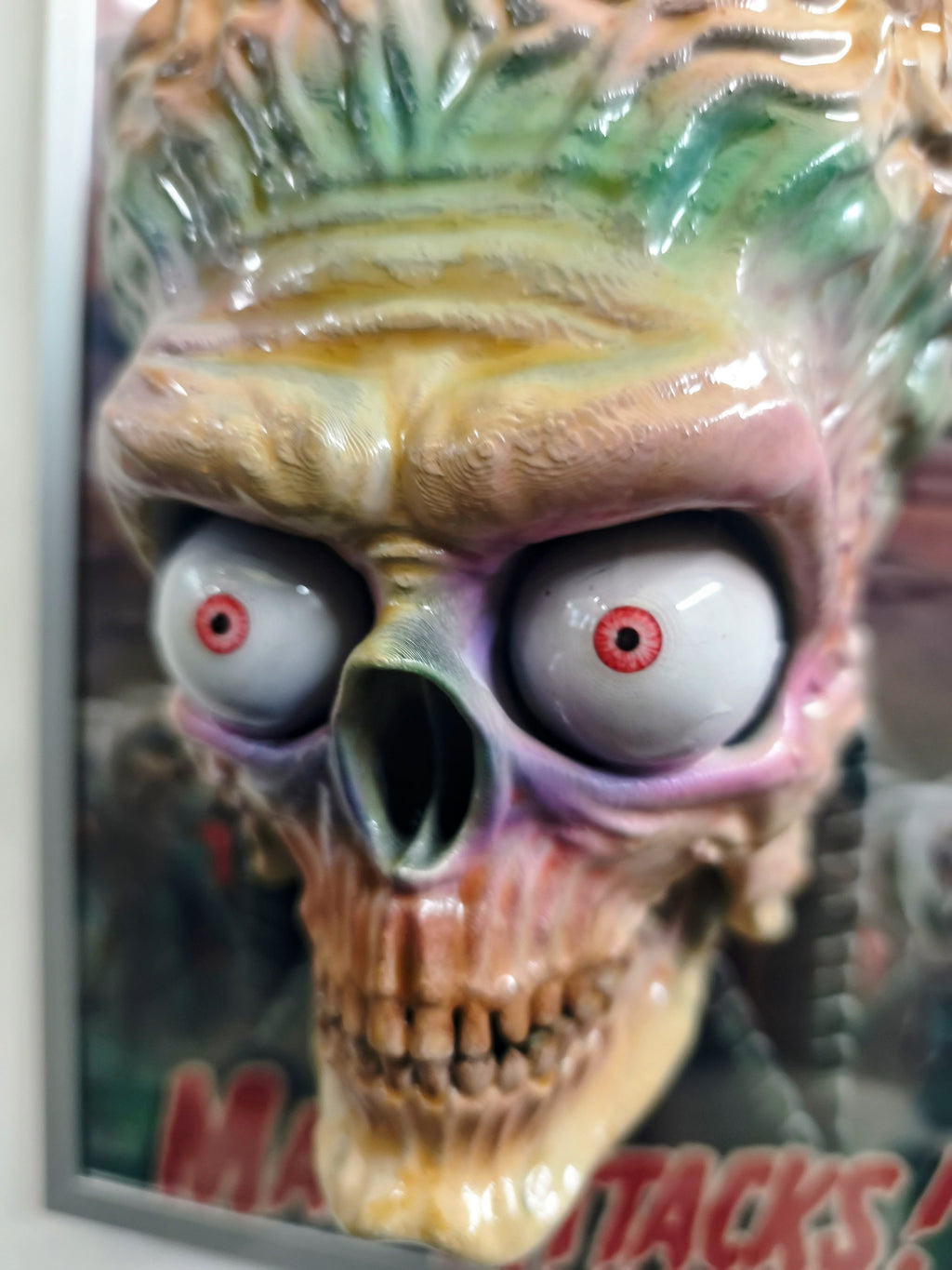 Nightmares in Frame - Mars Attack Alien — Vista dall'alto | The Frame Beyond