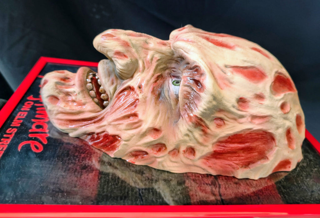 Nightmares in Frame - Freddy — Dettaglio pittura | The Frame Beyond