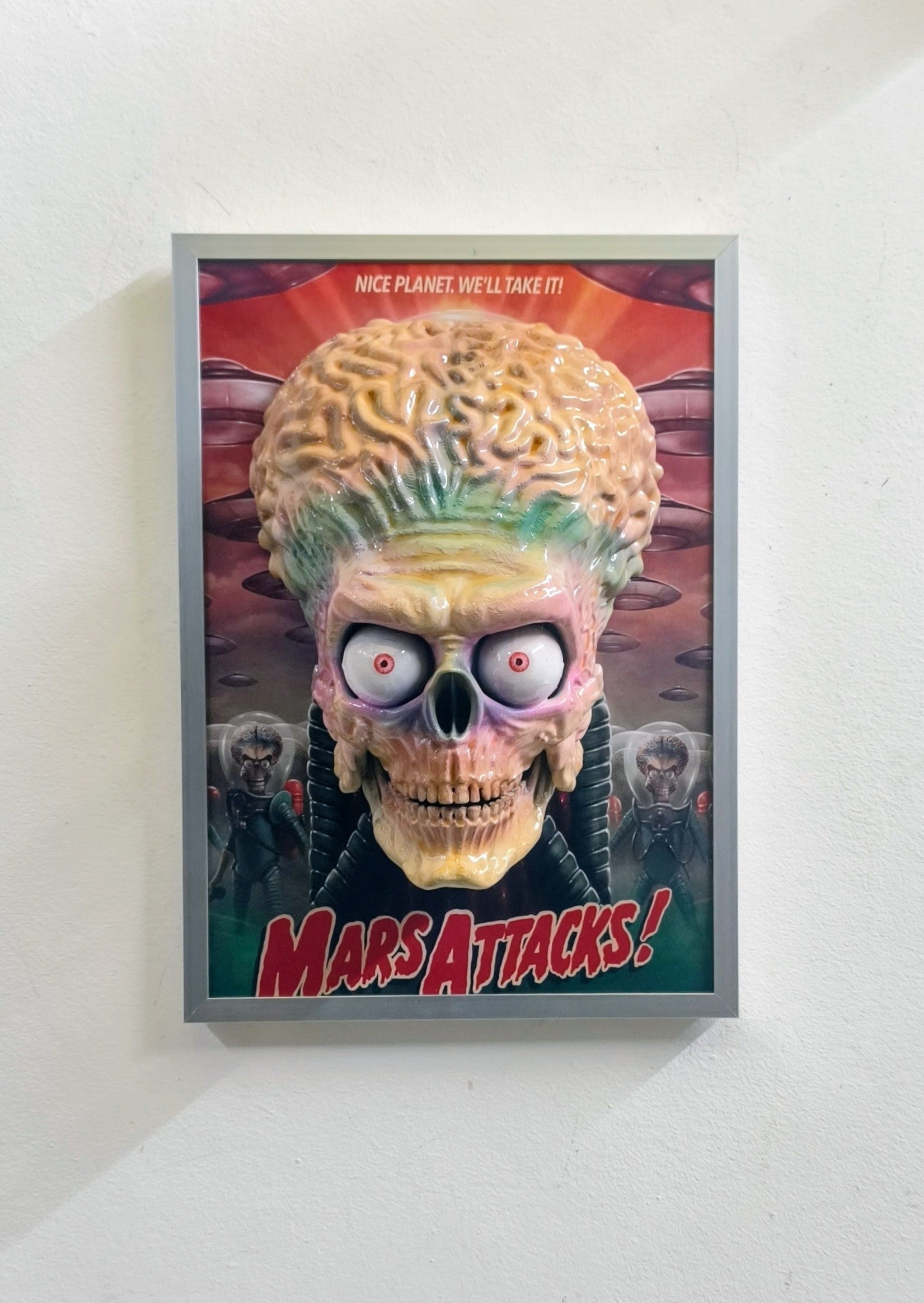 Nightmares in Frame - Mars Attack Alien — Vista frontale | The Frame Beyond